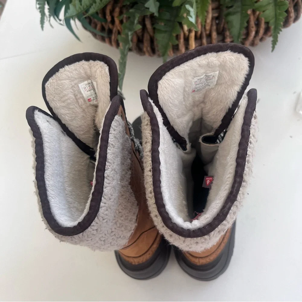 The North Face 8.5 Shellista II Dachsund Brown Leather Winter Snow Boot Faux Fur